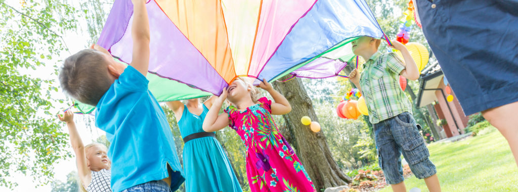 bambini che giocano per familylab italy